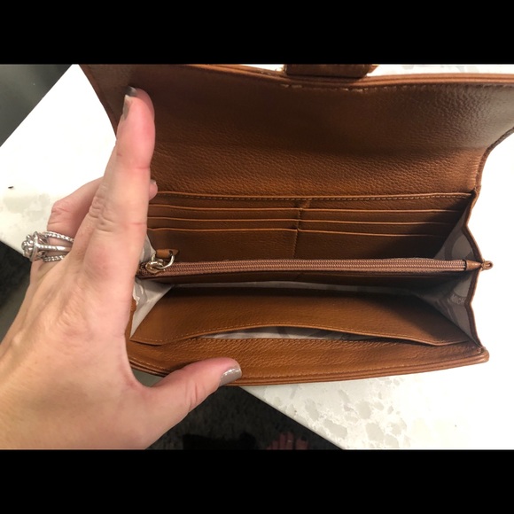 Michael Kors wallet - Picture 3 of 4